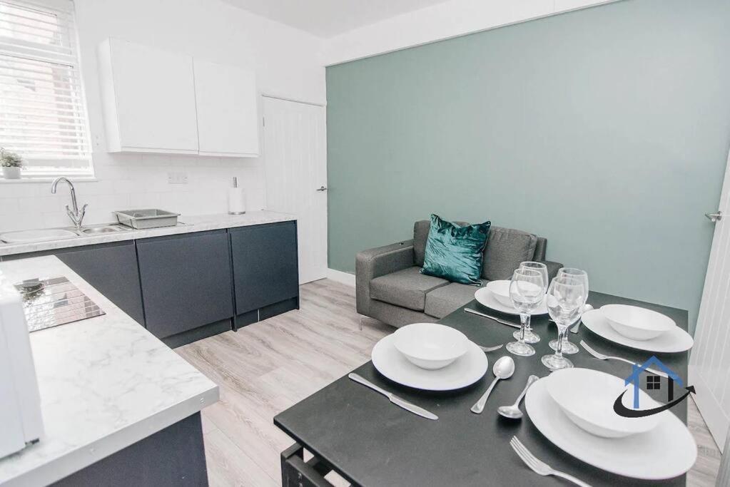 فيلا Balby Casa Nr Doncaster Racecourse King Beds Street Parking المظهر الخارجي الصورة